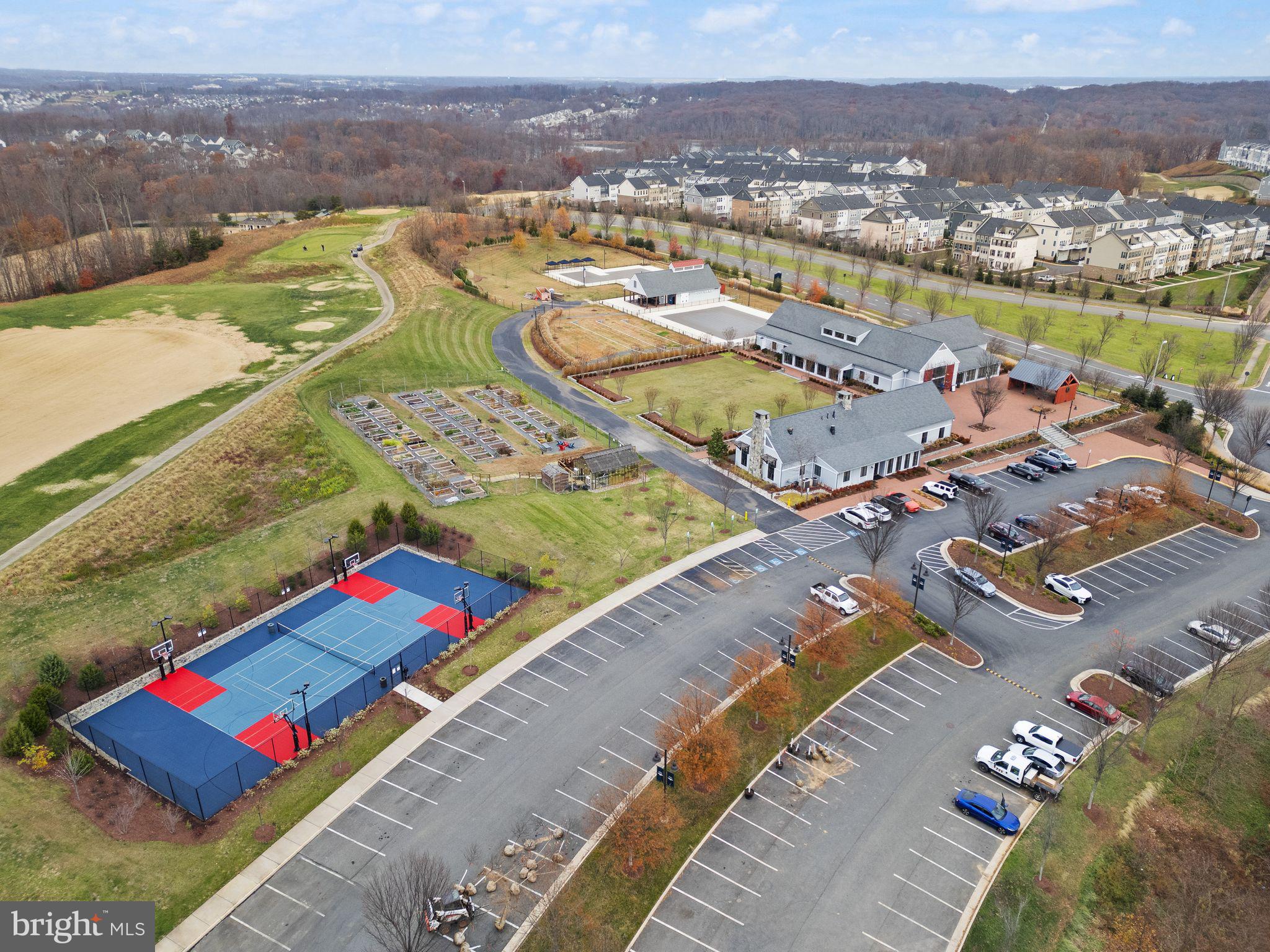 18353 Moss Garden Road Dumfries, VA 22026 - Photo 60 of 79 a view of a city with an ocean