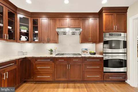 $1,075,000 | 9836 Belhaven Road, Bethesda, MD 20817