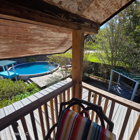 $1,550 | 1815 Nicholson Avenue, Unit UPPER LOFT, Waveland, MS 39576