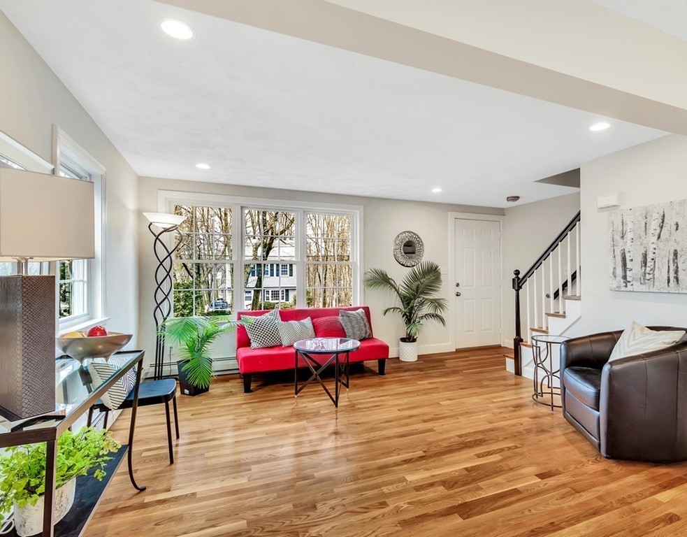 9 Evergreen Lane, Unit 9 Arlington, MA 02474 - Photo 3 of 23