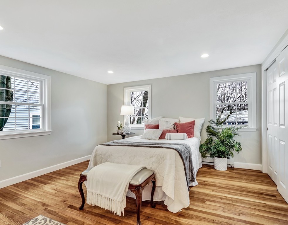 9 Evergreen Lane, Unit 9 Arlington, MA 02474 - Photo 5 of 23