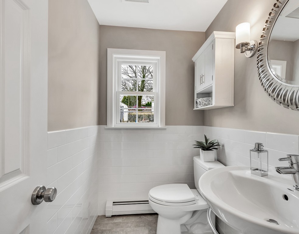 9 Evergreen Lane, Unit 9 Arlington, MA 02474 - Photo 8 of 23