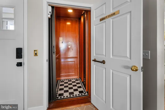 $2,299,000 | 26 Mallard Drive East, Ocean Pines, MD 21811