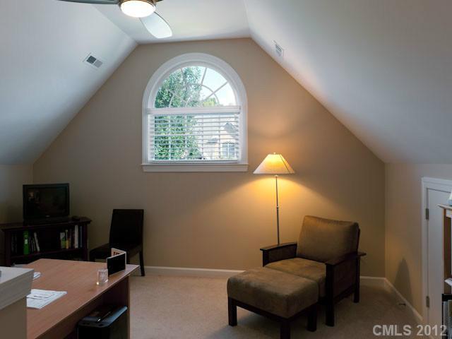 705 Hampshire Hill Road Matthews, NC 28105 - Photo 10 of 16