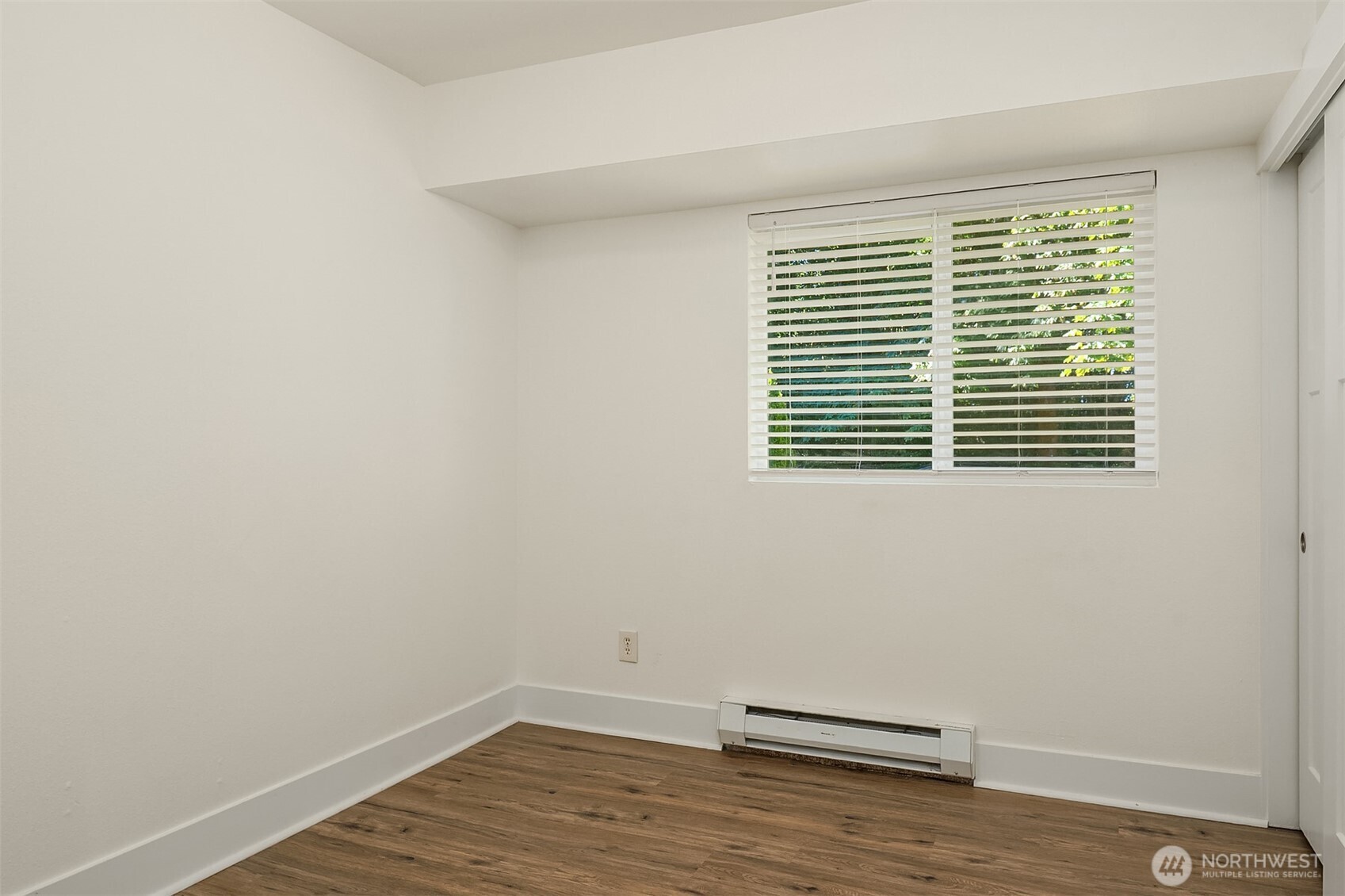4910 Northeast 7th Street Renton, WA 98059 - Photo 18 of 26