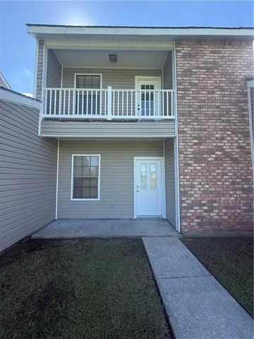 $1,300 | 150 Acadian Oaks Drive, Unit 15, Luling, LA 70070