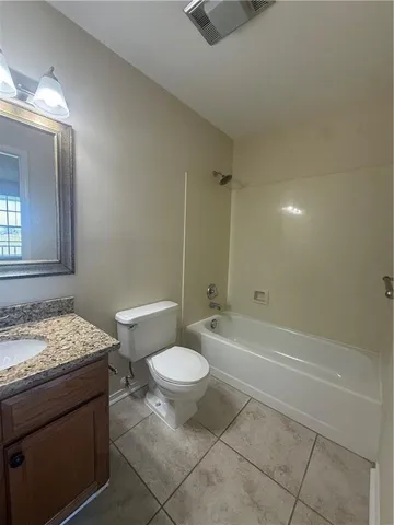 $1,300 | 150 Acadian Oaks Drive, Unit 15, Luling, LA 70070