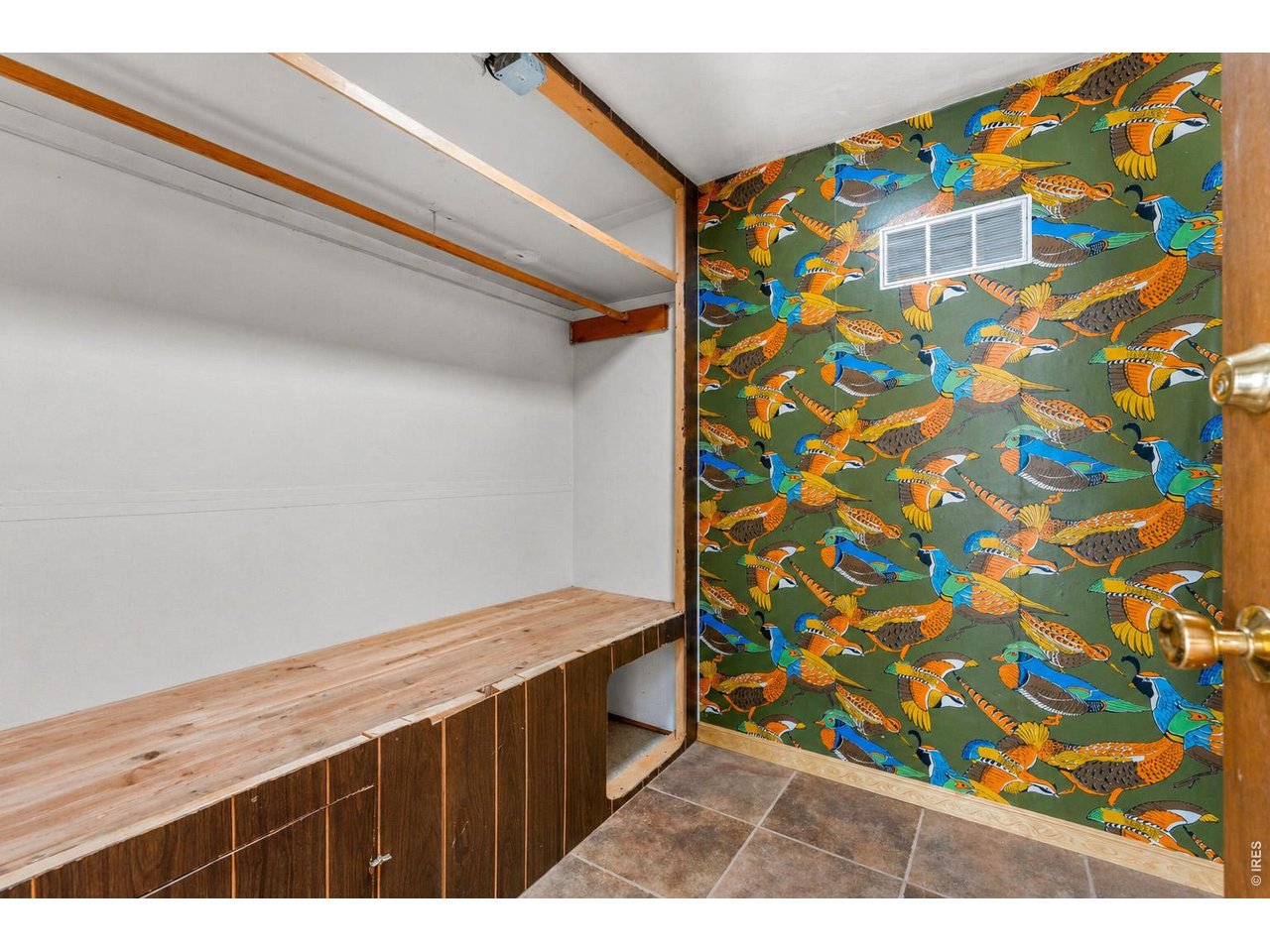 418 Athena Road Black Hawk, CO 80422 - Photo 5 of 40 Entry mud room