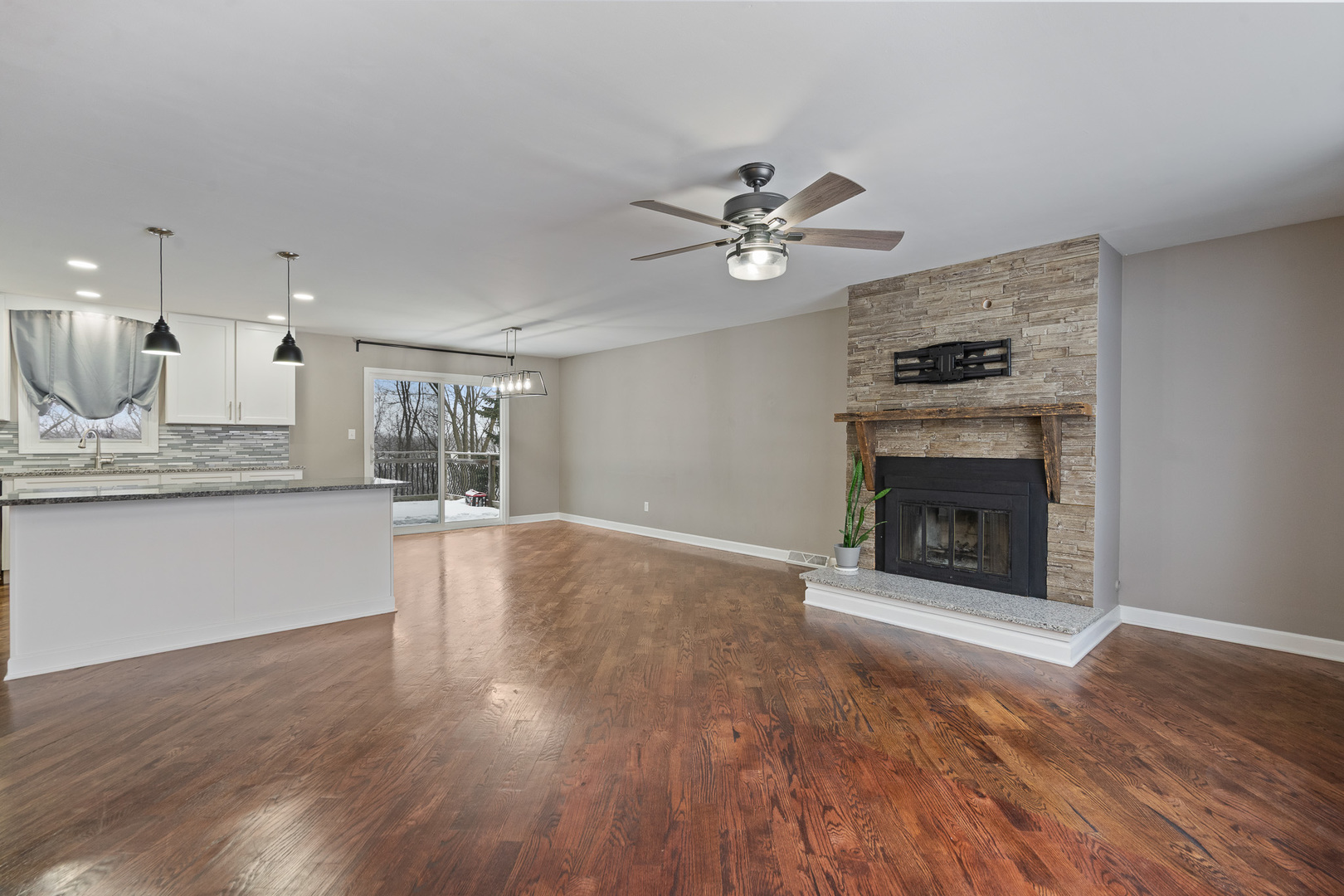 24240 South Burr Road Channahon, IL 60410 - Photo 13 of 47