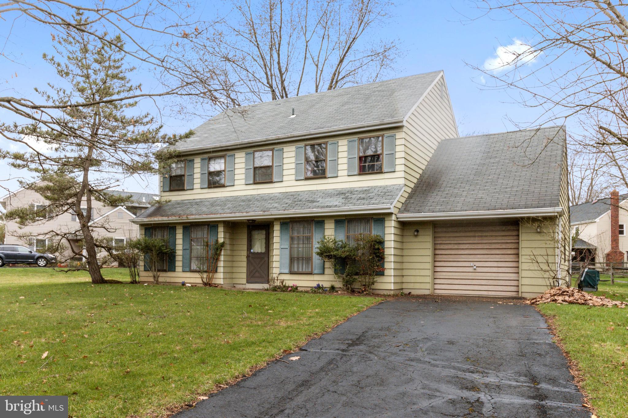 546 Coach Road Horsham, PA 19044 - Photo 2 of 27 Gallery Image 2