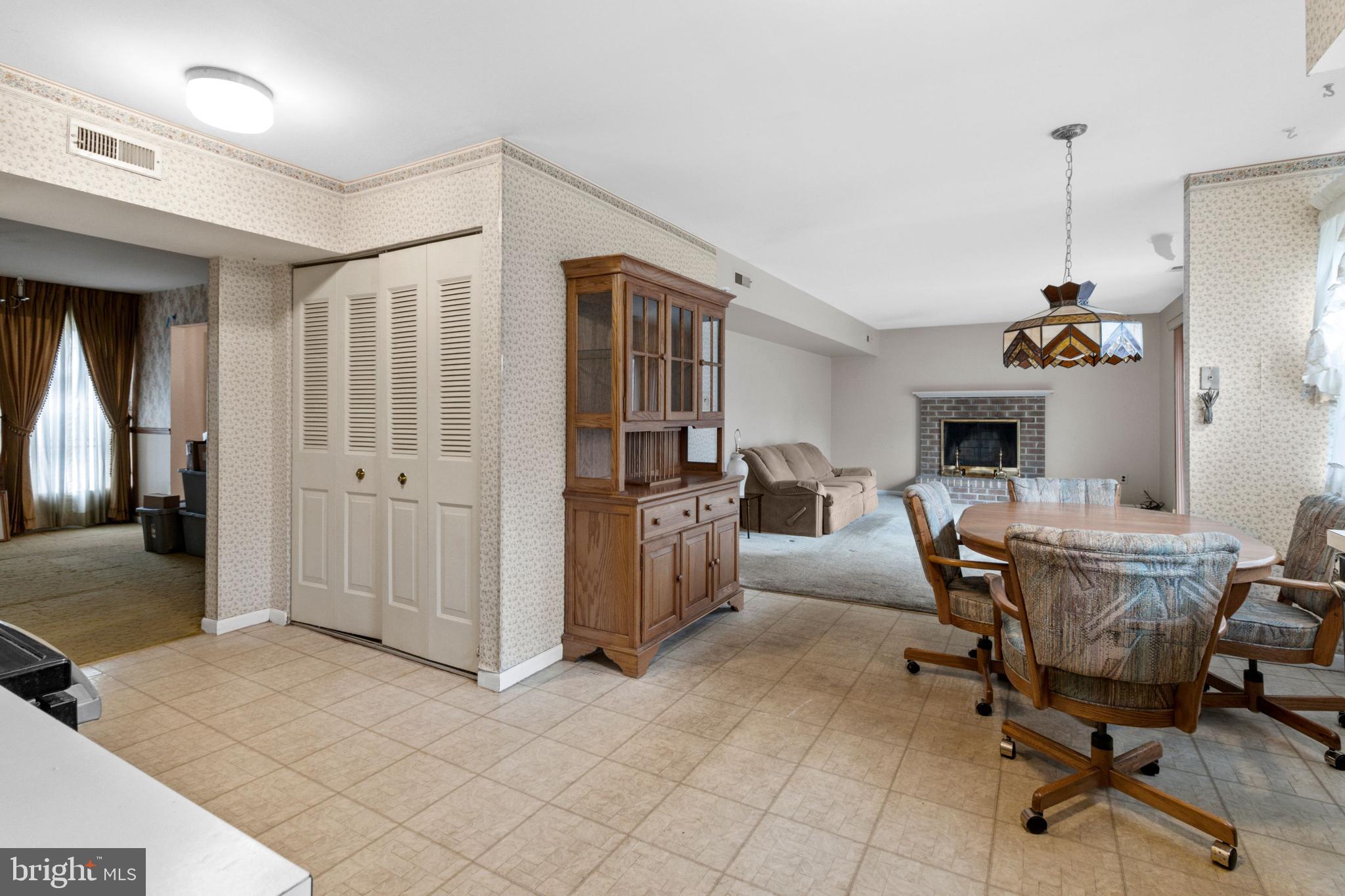 546 Coach Road Horsham, PA 19044 - Photo 12 of 27 Gallery Image 12