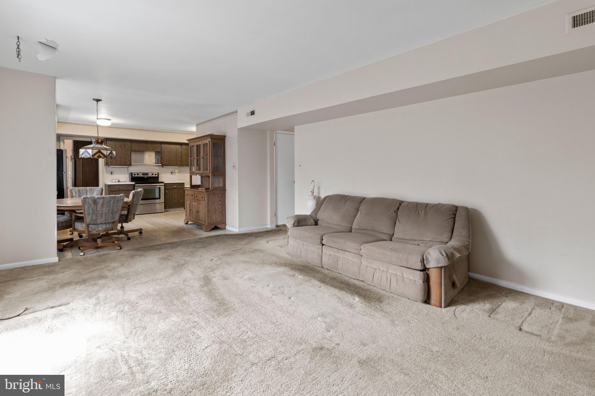 546 Coach Road Horsham, PA 19044 - Photo 14 of 27 Gallery Image 14