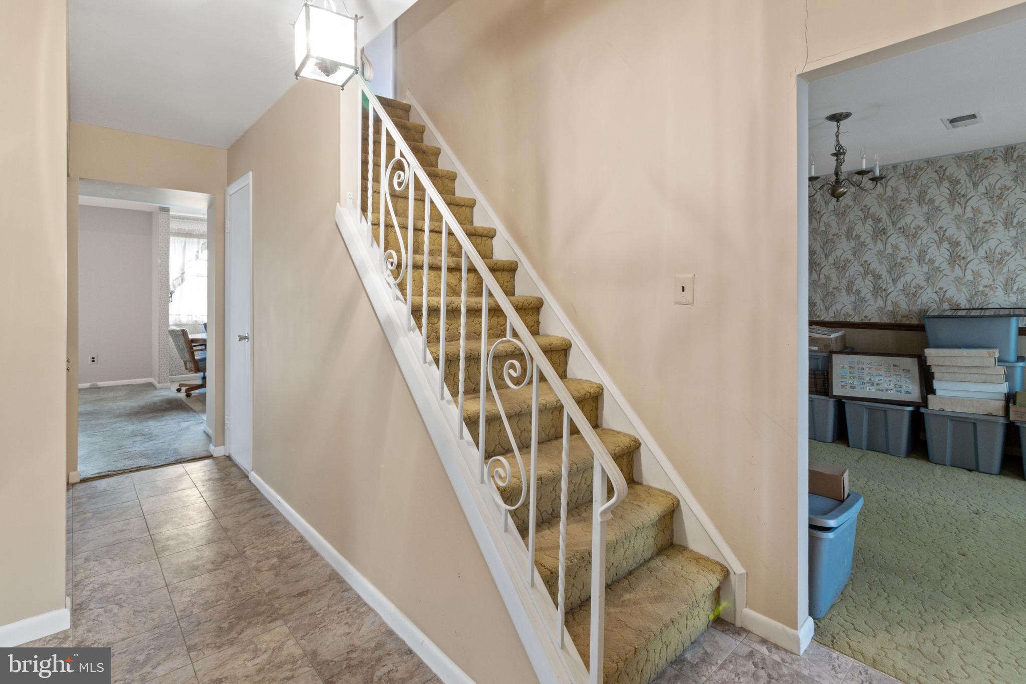 546 Coach Road Horsham, PA 19044 - Photo 4 of 27 Gallery Image 4