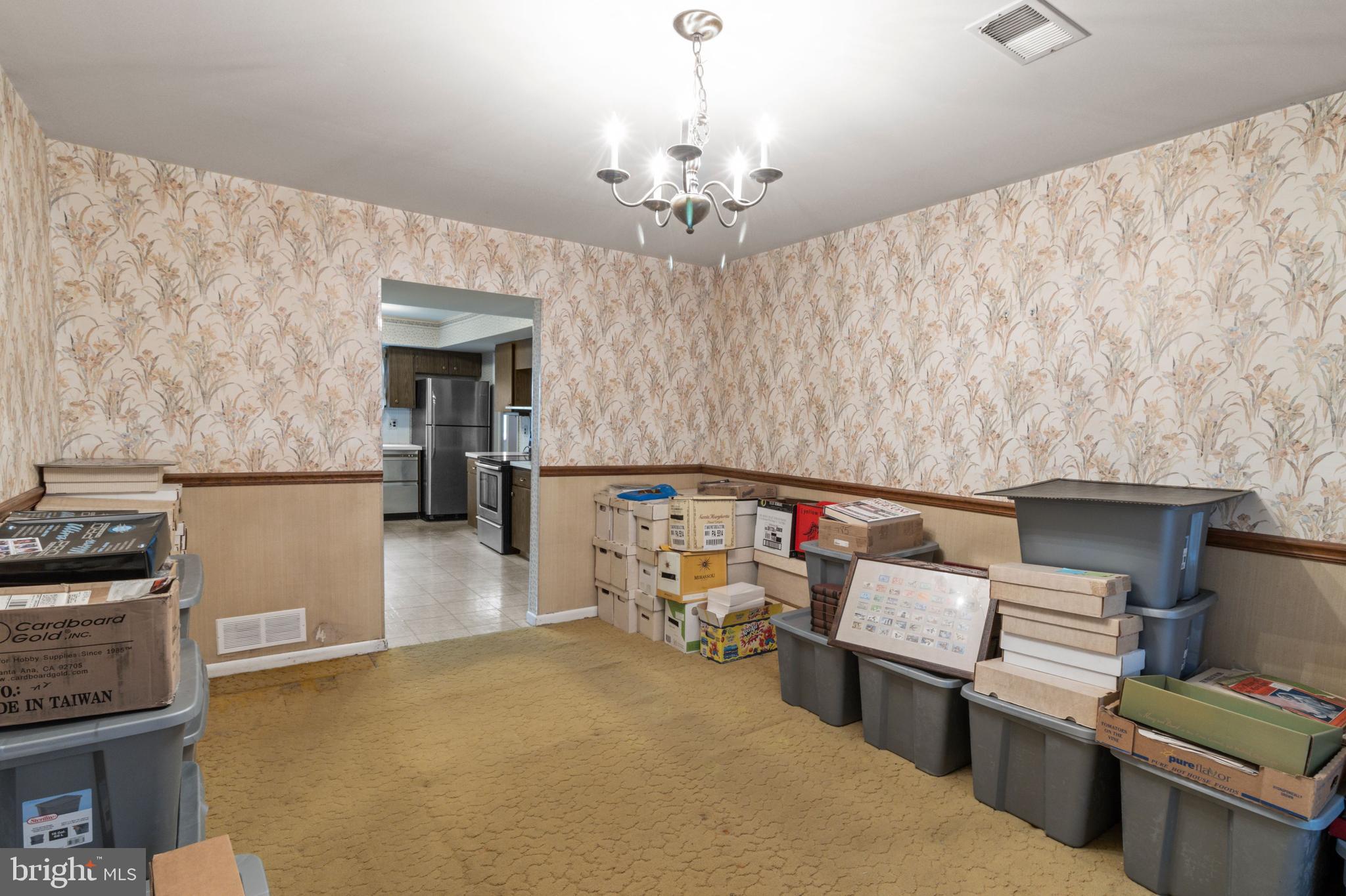 546 Coach Road Horsham, PA 19044 - Photo 8 of 27 Gallery Image 8