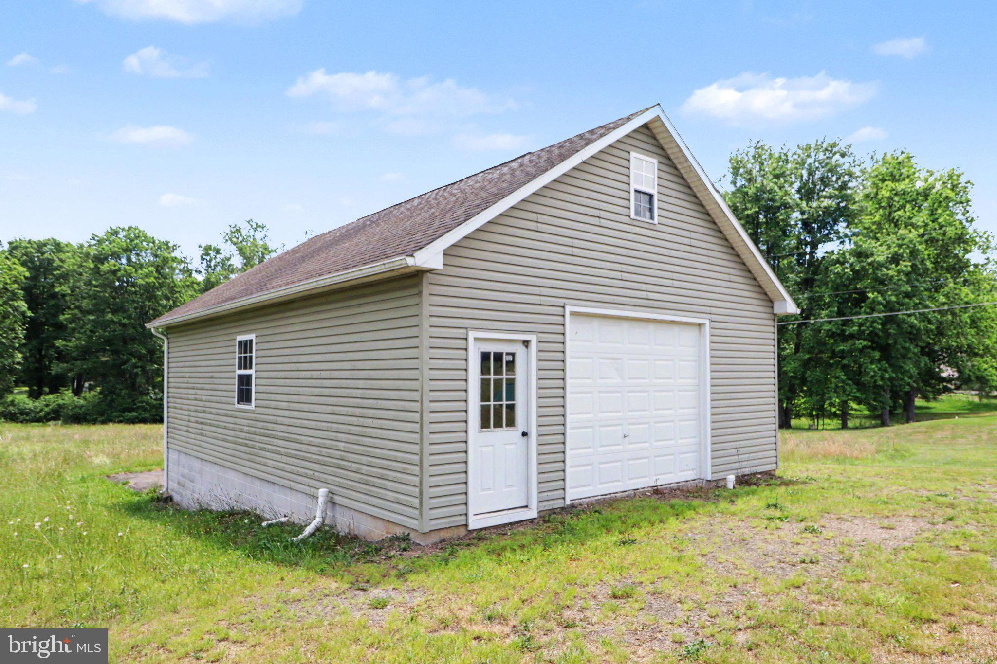 6821 Spring Road Shermans Dale, PA 17090 - Photo 27 of 31