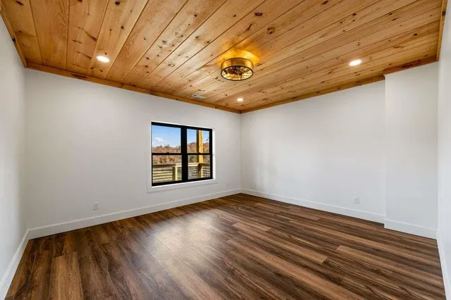 $799,000 | 100 Walnut Drive, Mineral Bluff, GA 30559