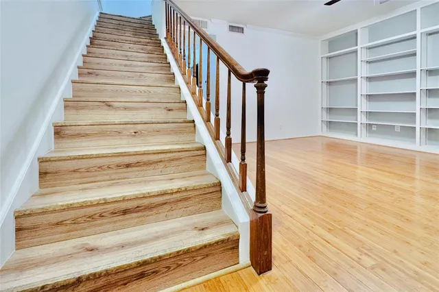 $2,200 | 6303 Richmond Avenue, Unit 207, Dallas, TX 75214