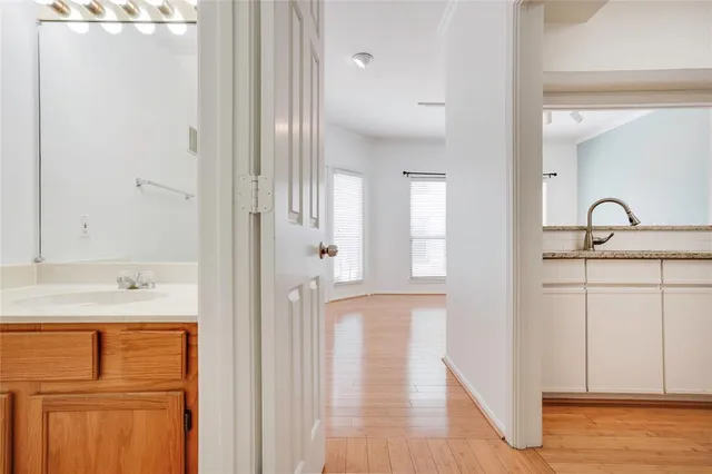 $2,200 | 6303 Richmond Avenue, Unit 207, Dallas, TX 75214