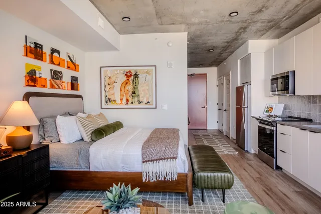 $2,515 | 50 East Fillmore Street, Phoenix, AZ 85004