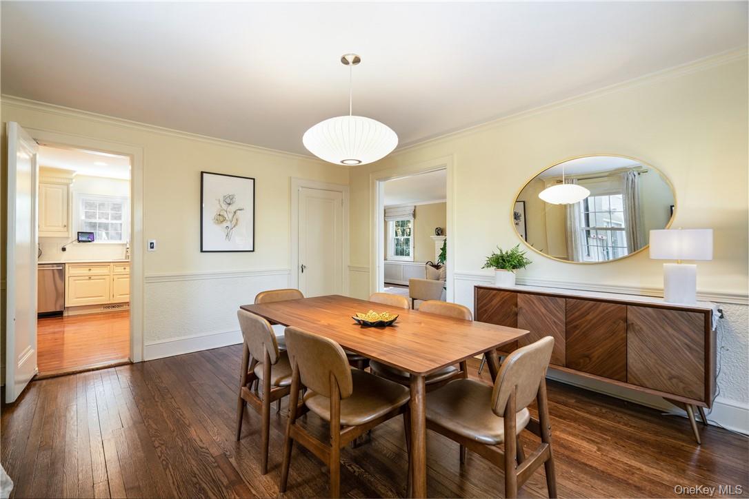19 Hamilton Road Scarsdale, NY 10583 - Photo 6 of 22