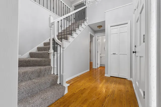 $574,900 | 1900 Vernon Drive South, Minnetonka, MN 55305