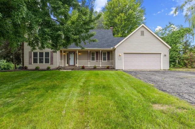 $574,900 | 1900 Vernon Drive South, Minnetonka, MN 55305