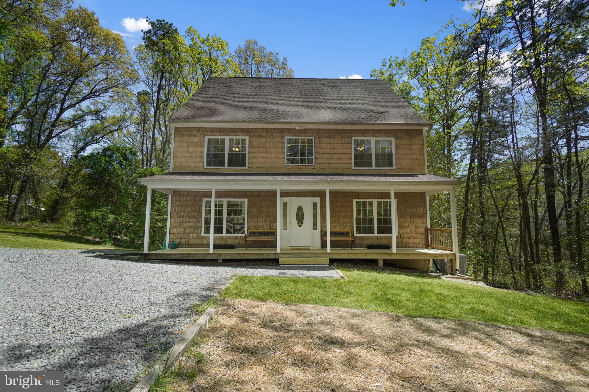 1213 Magothy Rd