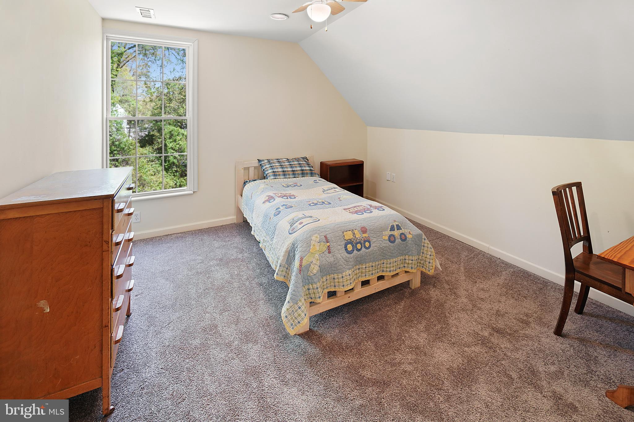 1213 Magothy Road Pasadena, MD 21122 - Photo 28 of 41 5th Bedroom on 3rd Floor