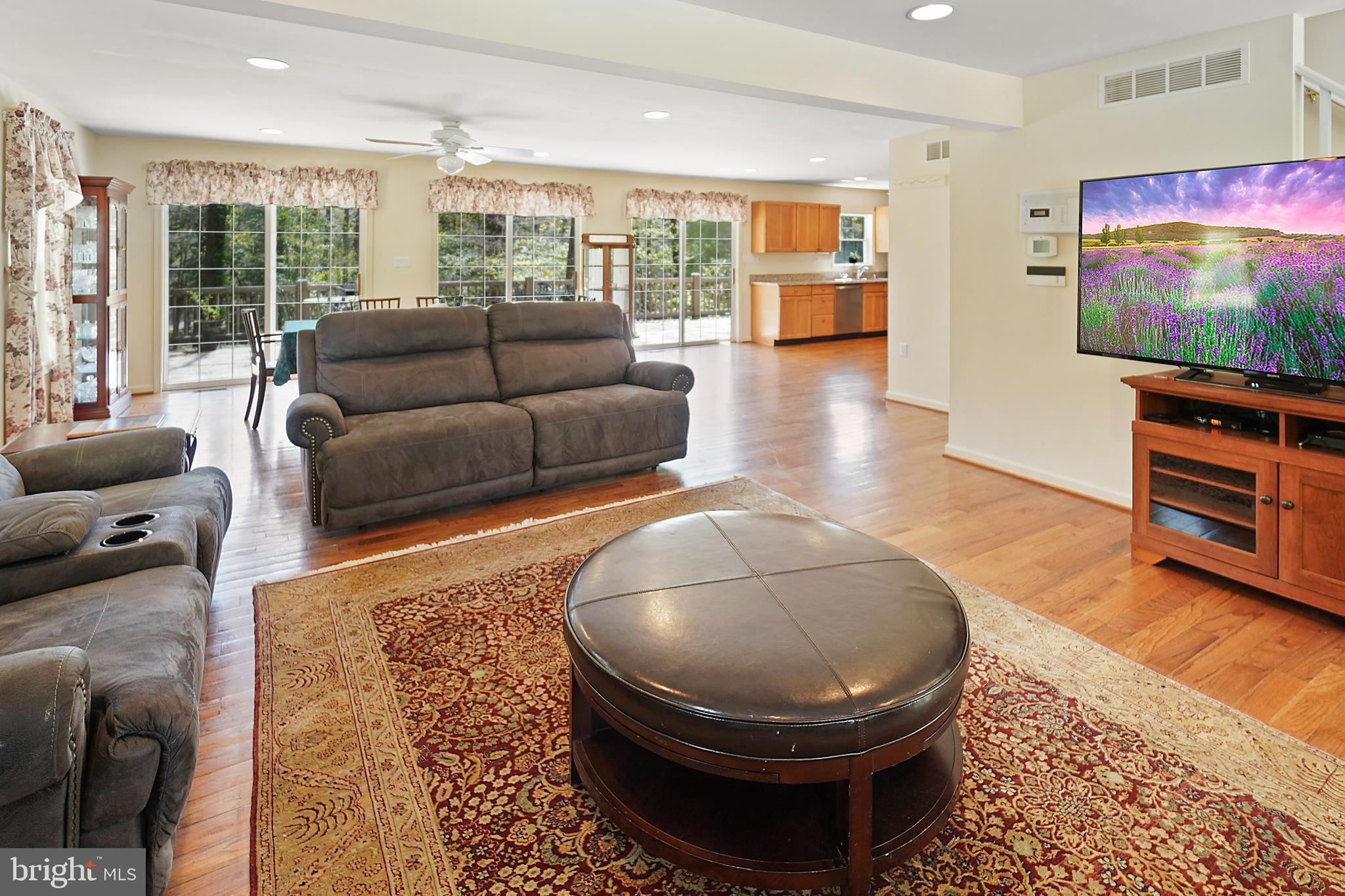 1213 Magothy Road Pasadena, MD 21122 - Photo 10 of 41 Natural Lighting