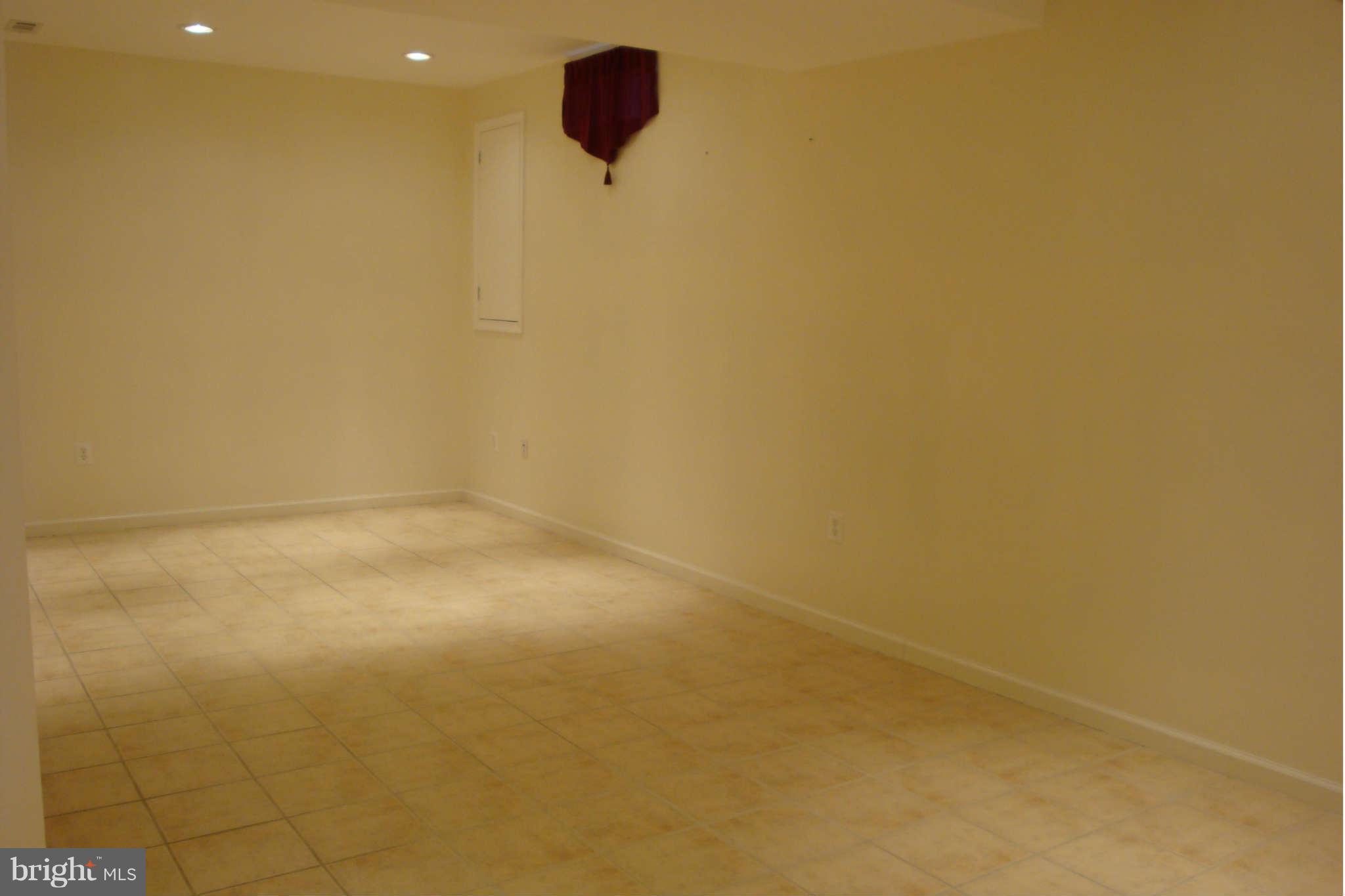 1348 Rolling Rd. Baltimore, MD 21227 - Photo 19 of 23 Basement