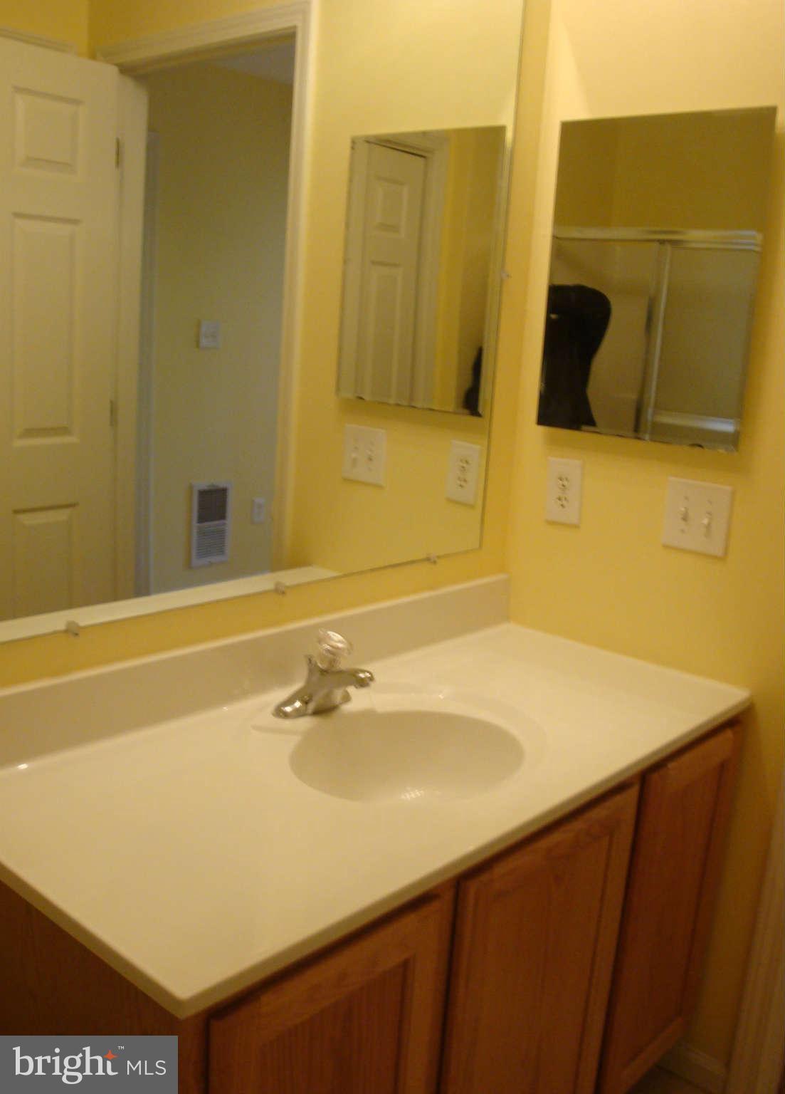 1348 Rolling Rd. Baltimore, MD 21227 - Photo 20 of 23 Bath