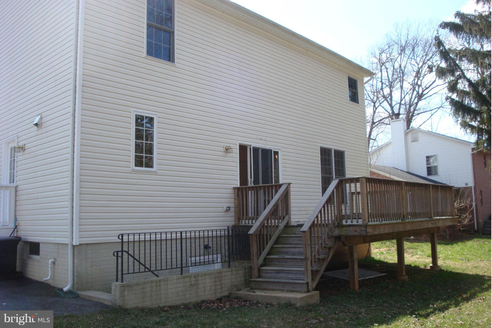 1348 Rolling Rd. Baltimore, MD 21227 - Photo 22 of 23 Exterior (Rear)