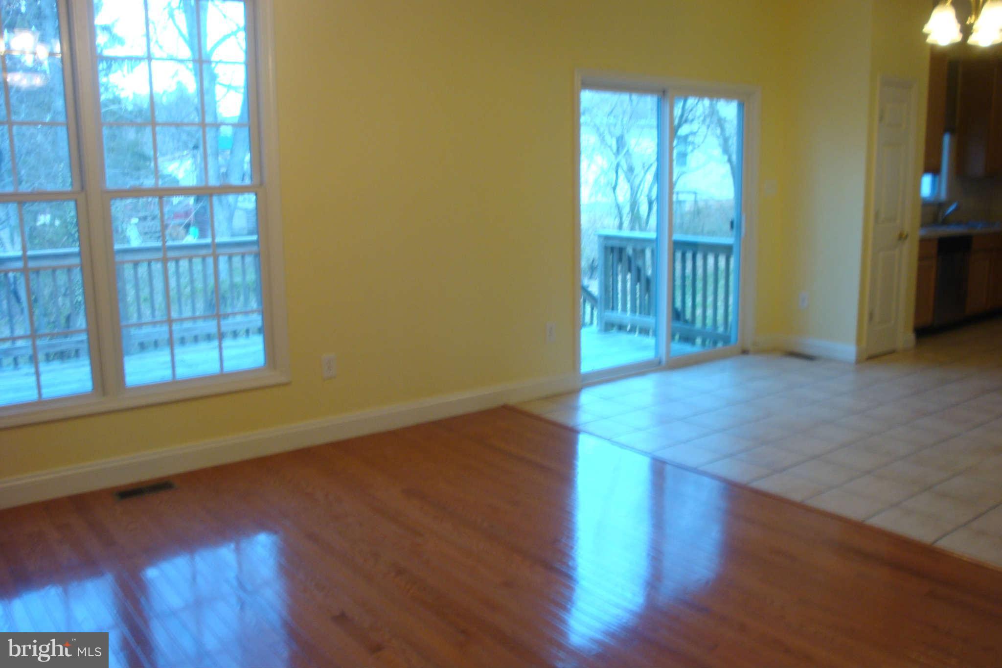 1348 Rolling Rd. Baltimore, MD 21227 - Photo 7 of 23 Family Room