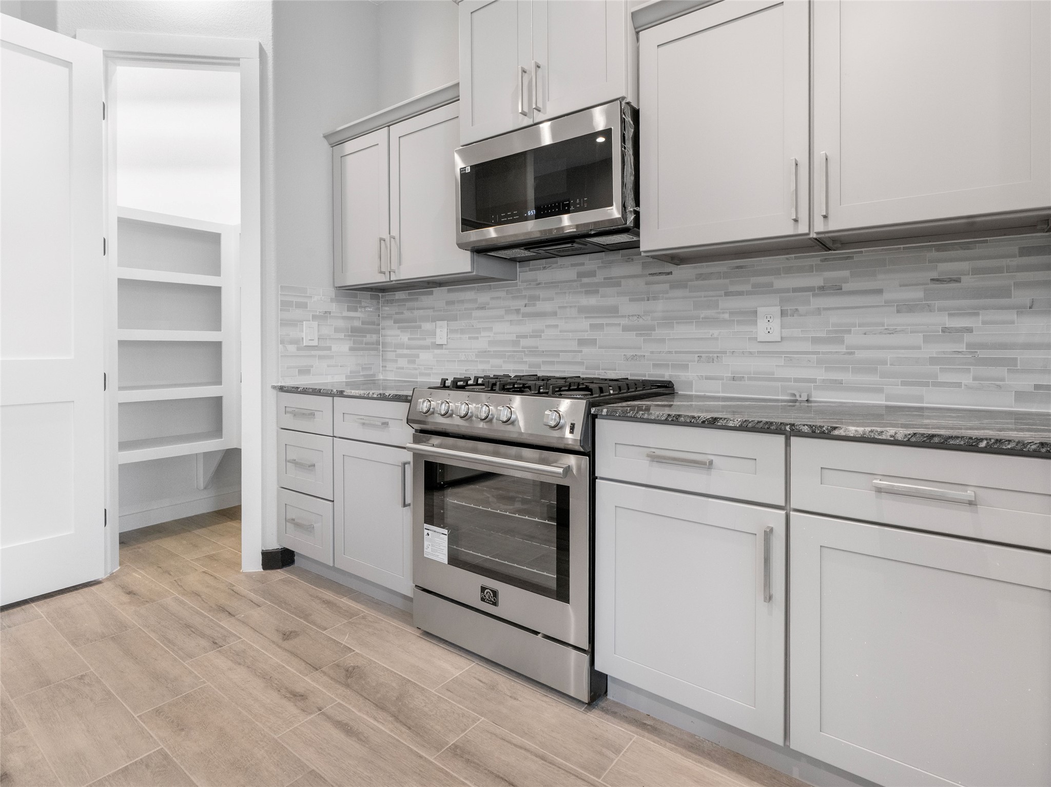 209 Silverleaf Road Sweeny, TX 77480 - Photo 13 of 30