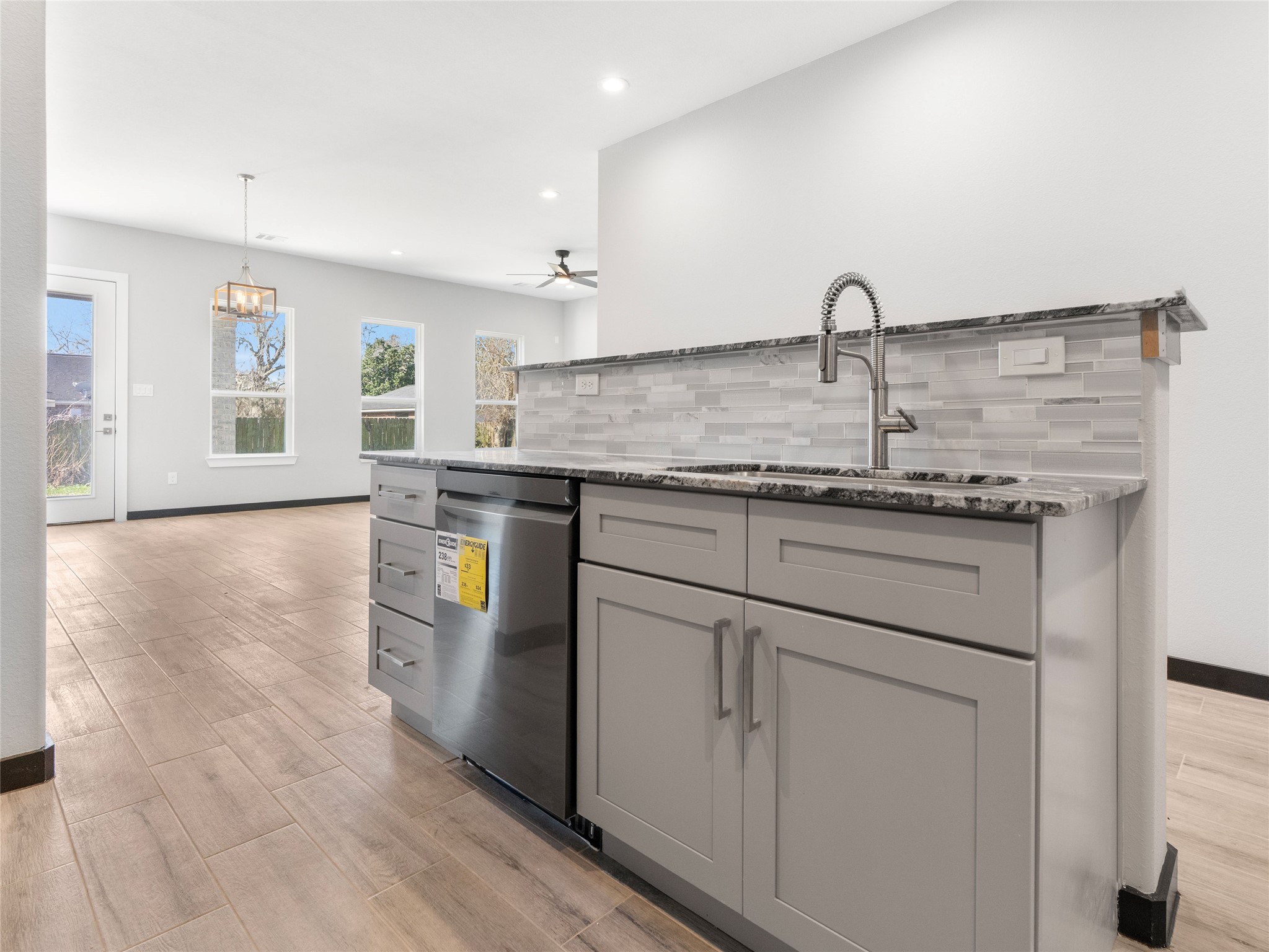 209 Silverleaf Road Sweeny, TX 77480 - Photo 15 of 30