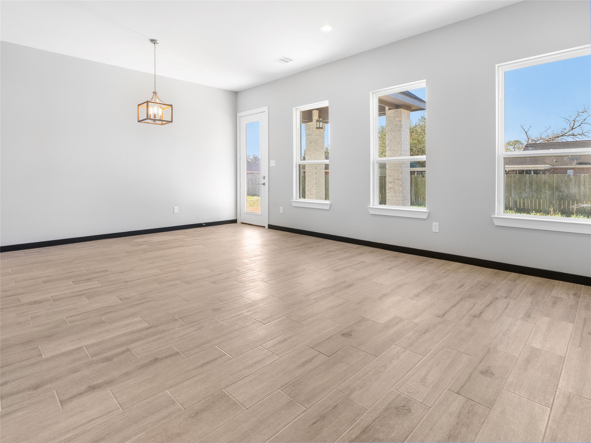 209 Silverleaf Road Sweeny, TX 77480 - Photo 19 of 30