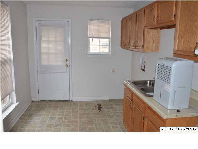 1312 Creel Street Birmingham, AL 35228 - Photo 4 of 11