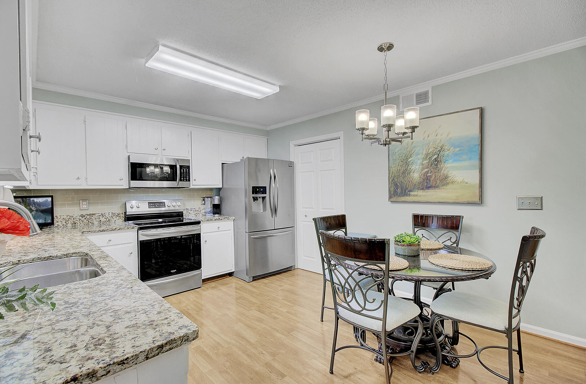302 Springview Lane, Unit 5 Summerville, SC 29485 - Photo 10 of 30 (12)