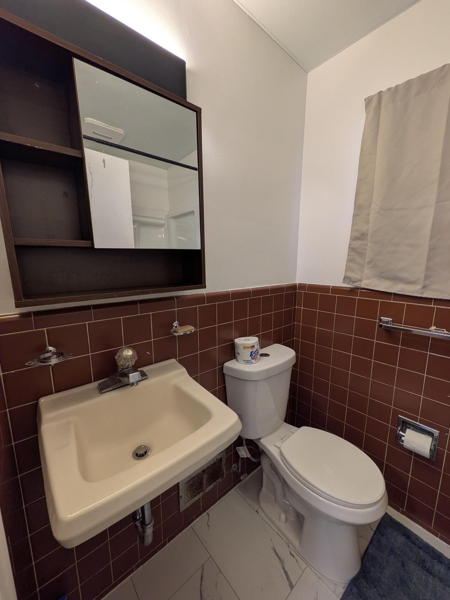 18429 Stephens Road Eastpointe, MI 48021 - Photo 16 of 29 PXL_20260116_152534928