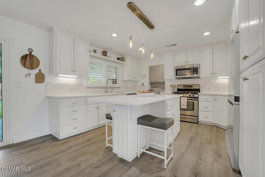 3342 Weatherford Court Simi Valley, CA 93063 - Photo 27 of 46