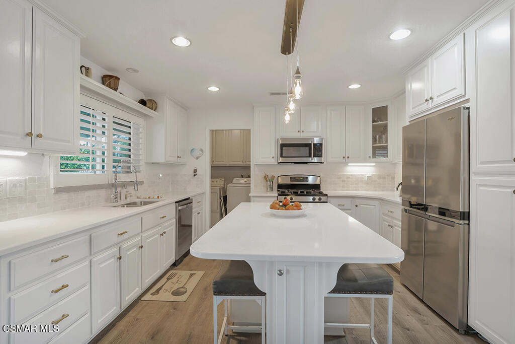 3342 Weatherford Court Simi Valley, CA 93063 - Photo 28 of 46