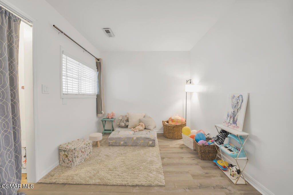 3342 Weatherford Court Simi Valley, CA 93063 - Photo 10 of 46