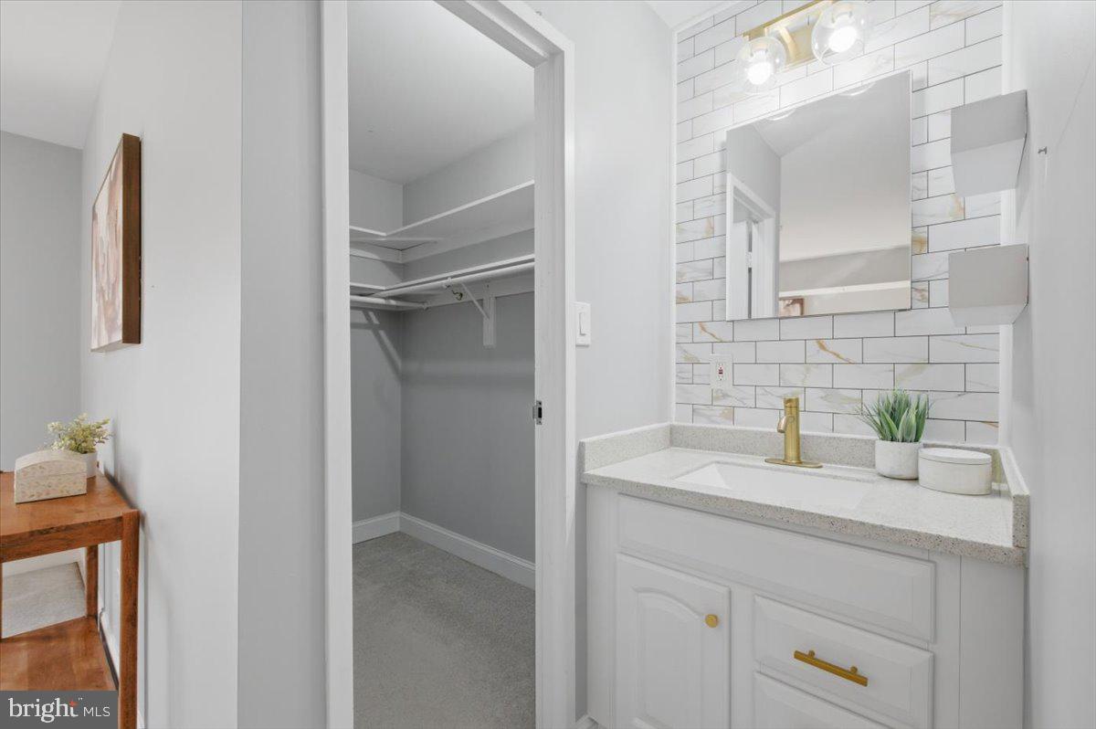 2322 Freetown Court, Unit 8/21C Reston, VA 20191 - Photo 24 of 30