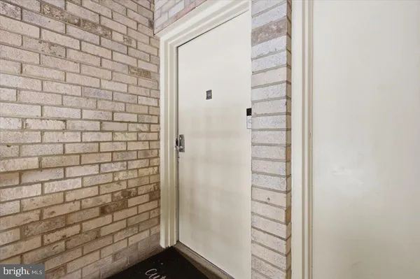 $294,900 | 2322 Freetown Court, Unit 8/21C, Reston, VA 20191