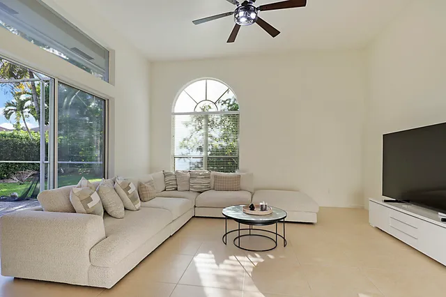 $6,200 | 21707 Marigot Drive, Boca Raton, FL 33428