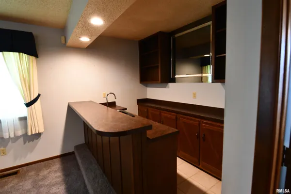 $174,900 | 12 Diane Road, Decatur, IL 62526