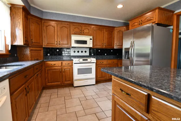 $174,900 | 12 Diane Road, Decatur, IL 62526