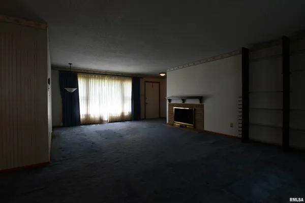 $174,900 | 12 Diane Road, Decatur, IL 62526