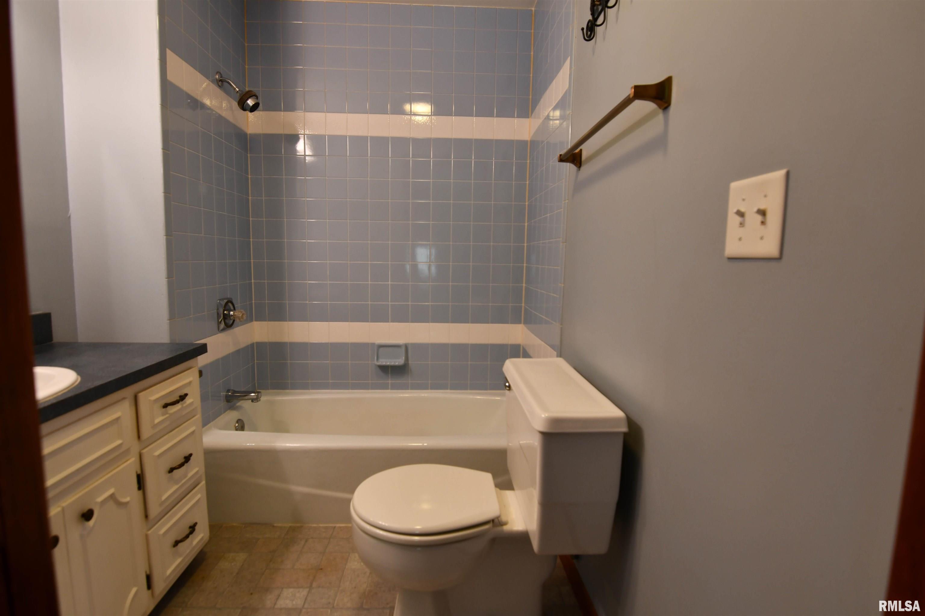 12 Diane Road Decatur, IL 62526 - Photo 32 of 40