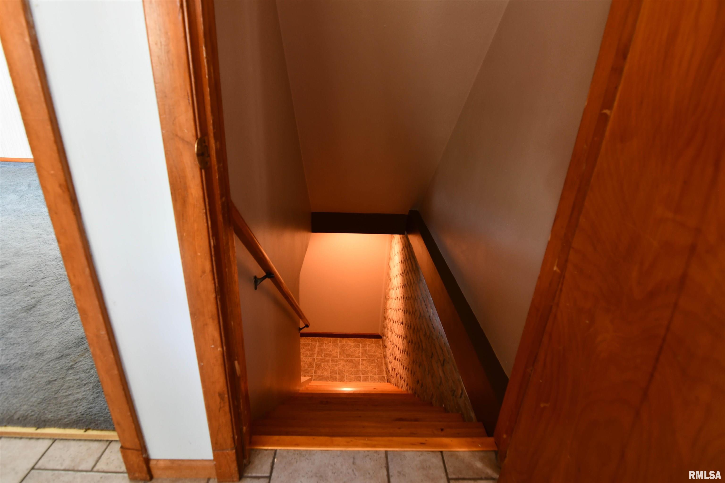 12 Diane Road Decatur, IL 62526 - Photo 35 of 40